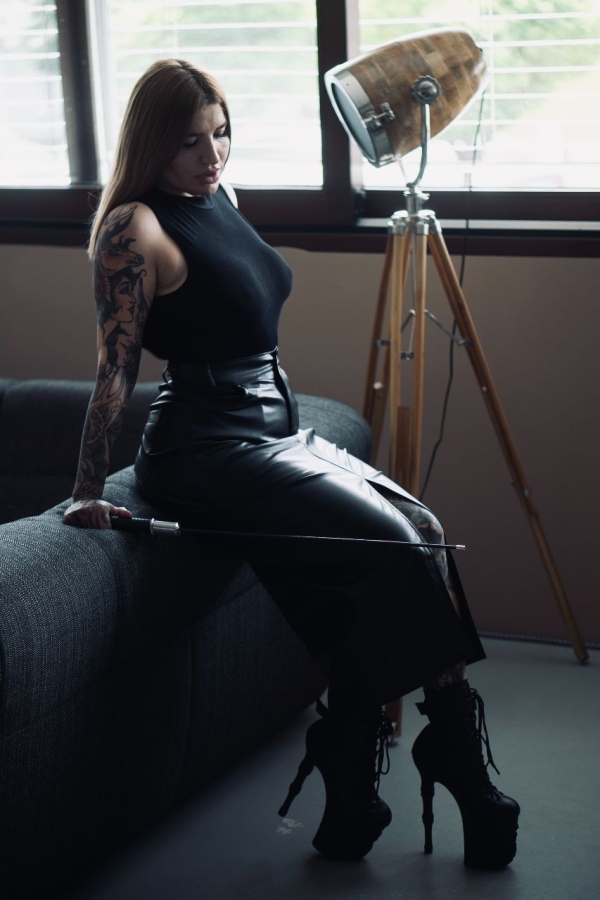 Hanna de Vil Fetischbetreuerin